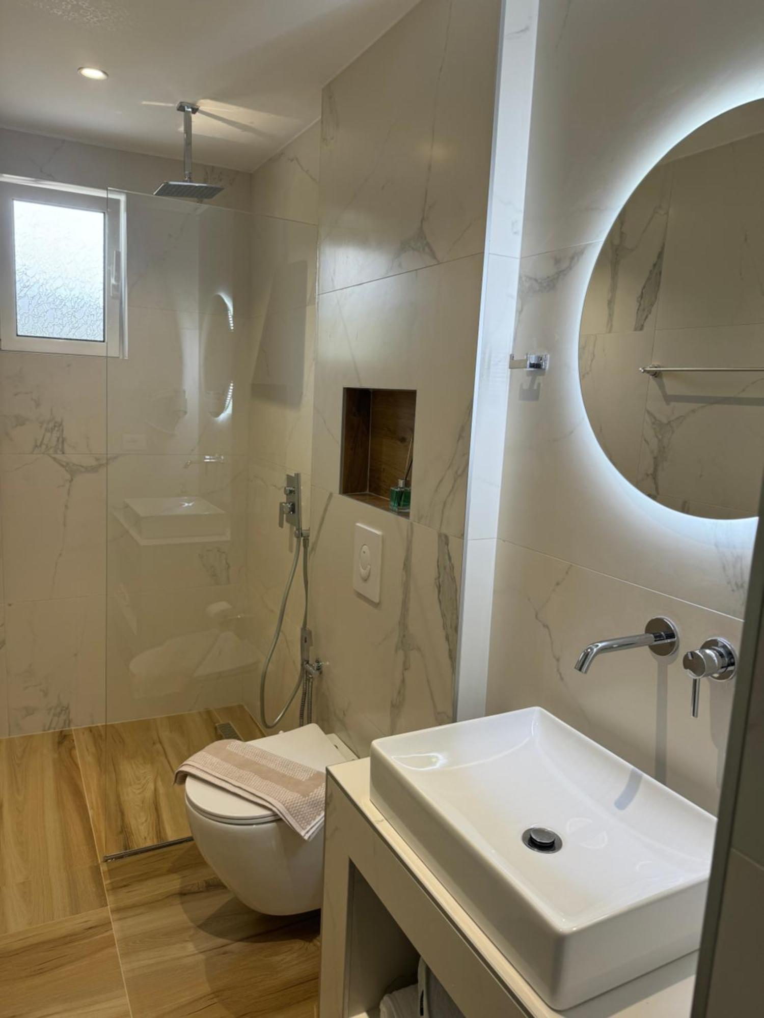 Ion Rooms Himarë Exteriér fotografie