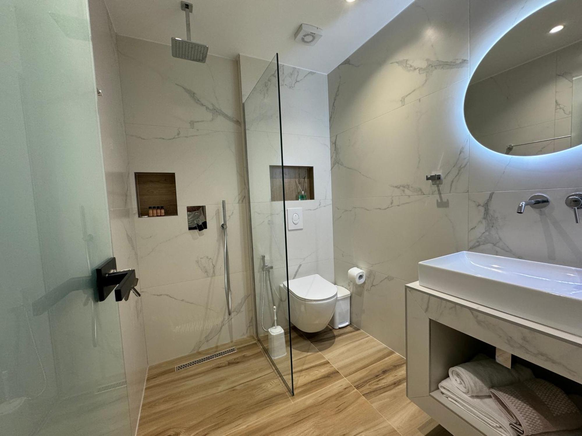 Ion Rooms Himarë Exteriér fotografie