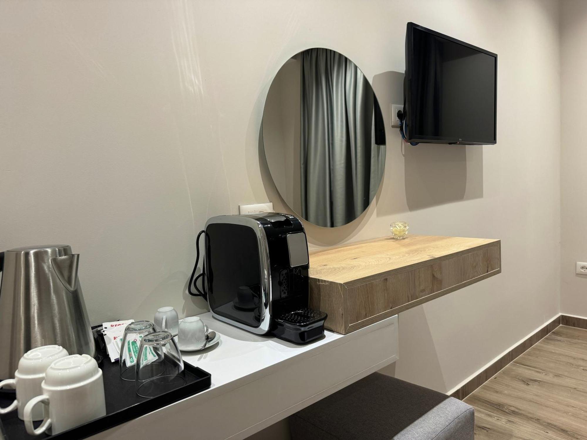 Ion Rooms Himarë Exteriér fotografie