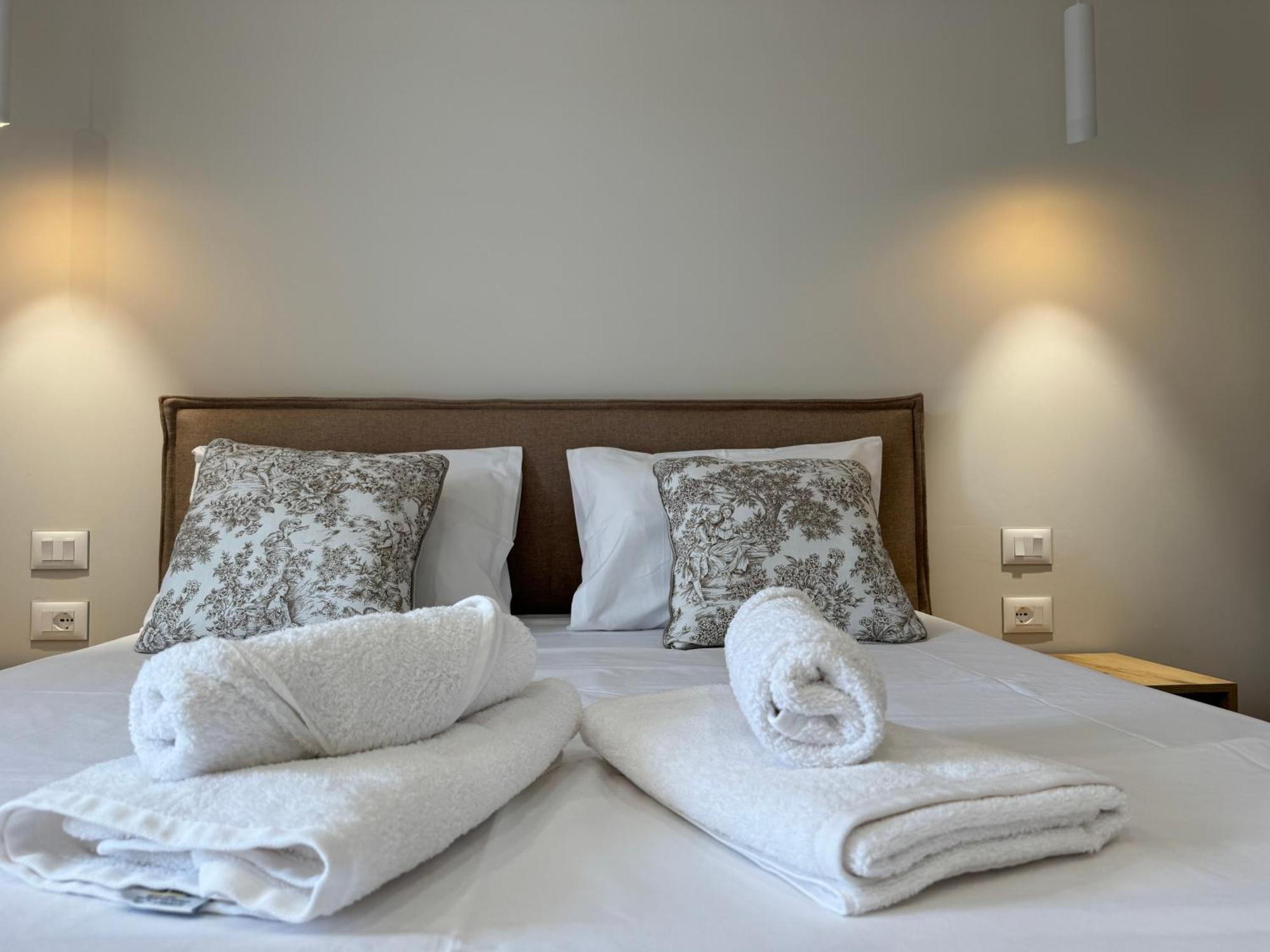 Ion Rooms Himarë Exteriér fotografie